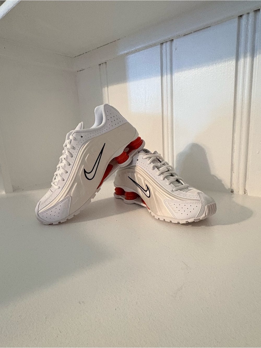 Nike White Shox Low-Top Sneakers - Picture 2 of 5